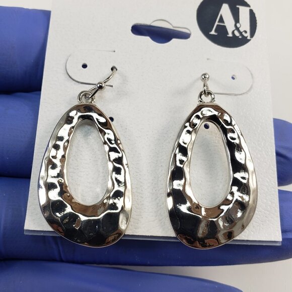 Hammered Silver Teardrop Earrings – Lightweight Dangle Fashion Jewelry for Women - Picture 5 of 5